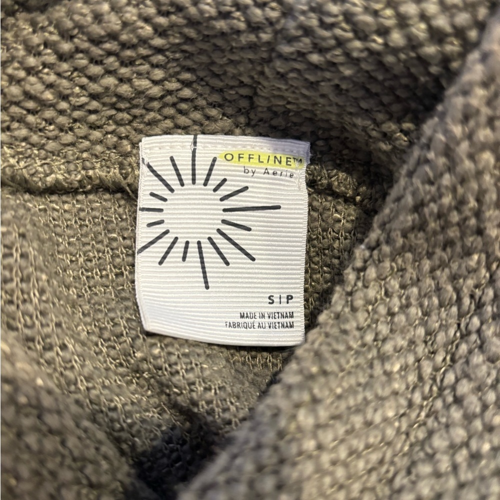 Aerie OFFLINE Women's Army Green Hoodie - Picture 2 of 8